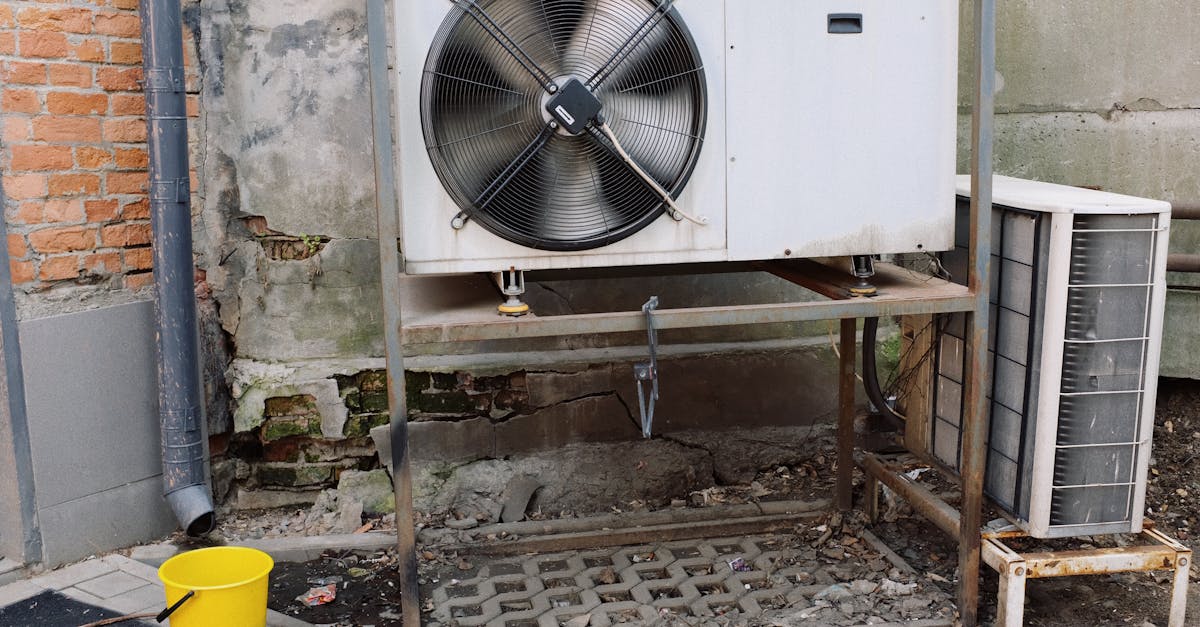 What are the disadvantages of ducted air conditioning?